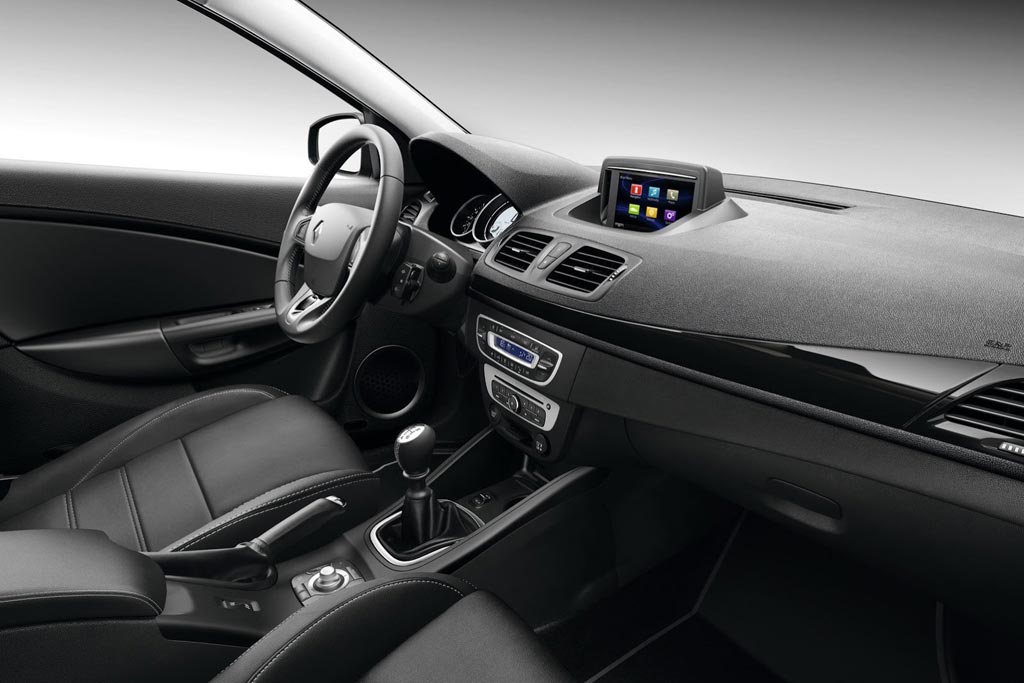 رنو مگان کروکي با ظاهري دلفريب و امکانات جديد معرفي شد | گجت نیوز2014 Renault Megane CC interior