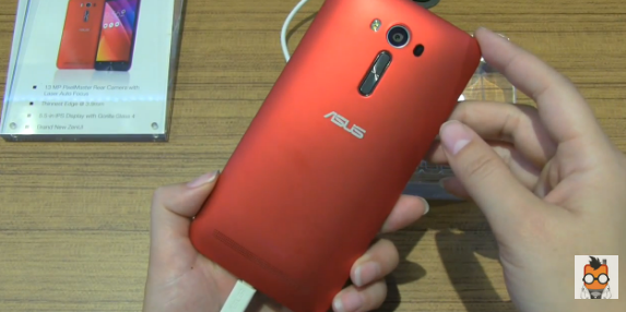 This-5.5-inch-ZenFone-2-model-gives-buyers-the-option-of-a-720p-or-1080p-screen.jpg