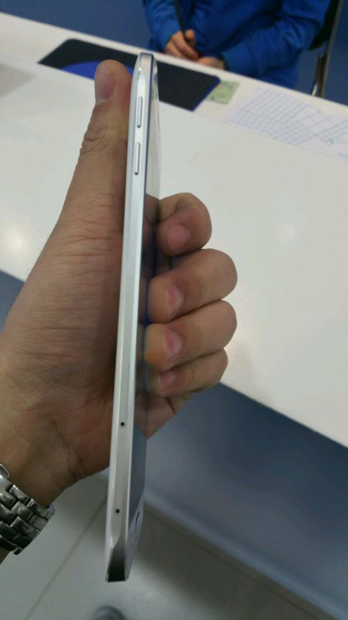 Samsung-Galaxy-A8-leaked-images_008