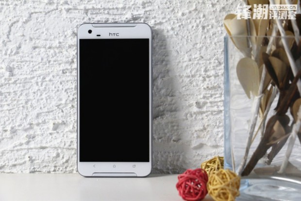 New-pictures-of-the-HTC-One-X9-01