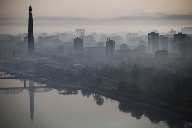 تصاویری جالب و عجیب از بناهای عظیم کره شمالی -Juche Tower