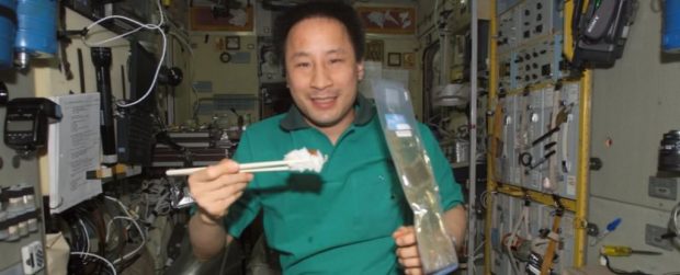 خوردن مدفوع بازیافت شده، روشی جدید برای زنده نگه‌داشتن فضانوردان