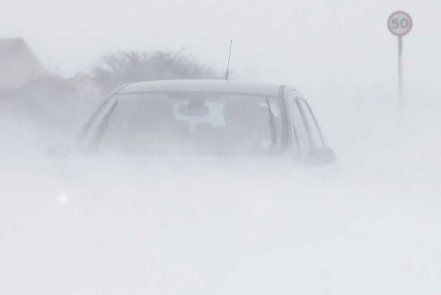 10 نکته برای رانندگی در برف که هر راننده‌ای باید بداند