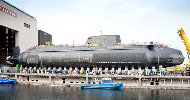 زیردریایی هسته ای انگلیس